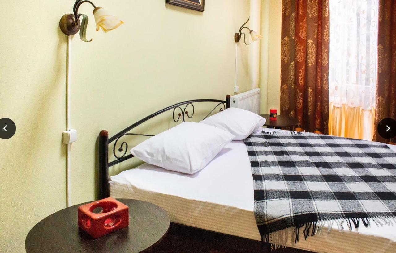 hostel Koleso Odessa Buitenkant foto