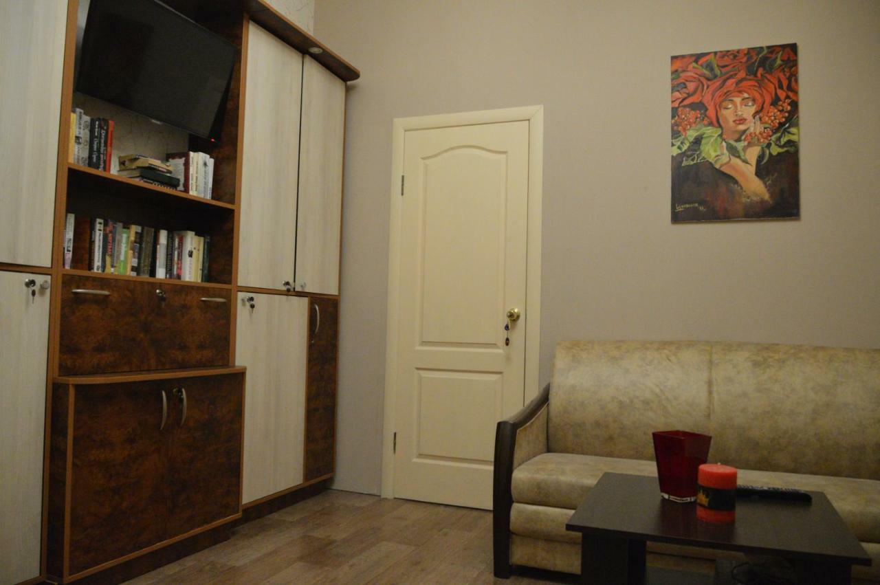 hostel Koleso Odessa Buitenkant foto